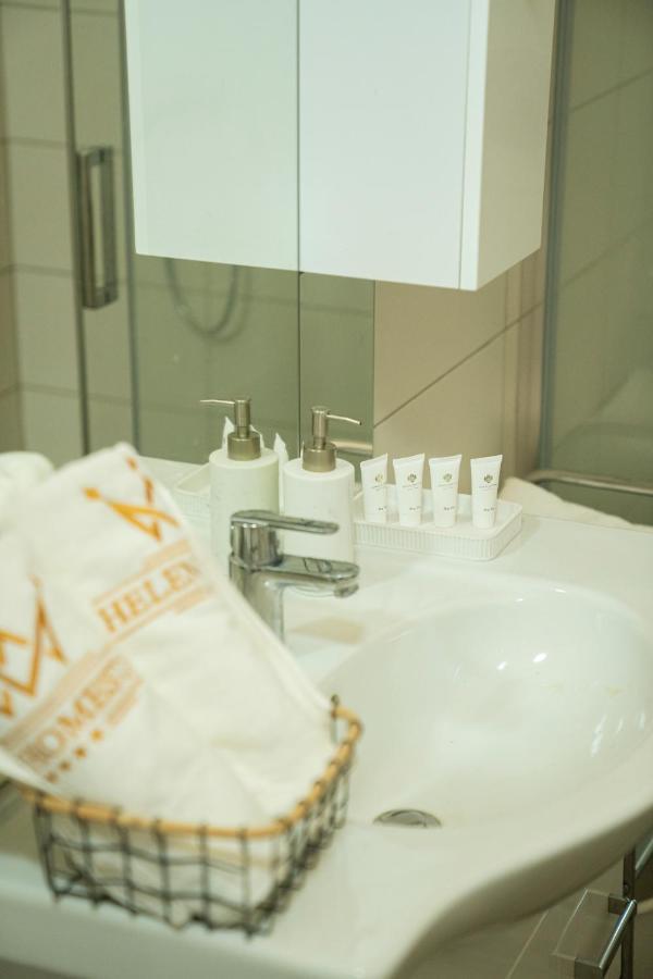 פראג Helen Homestay Vaclavske Namesti מראה חיצוני תמונה